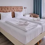 H24 Factory 沃尔夫