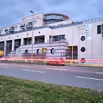 公寓 H24 Factory *
